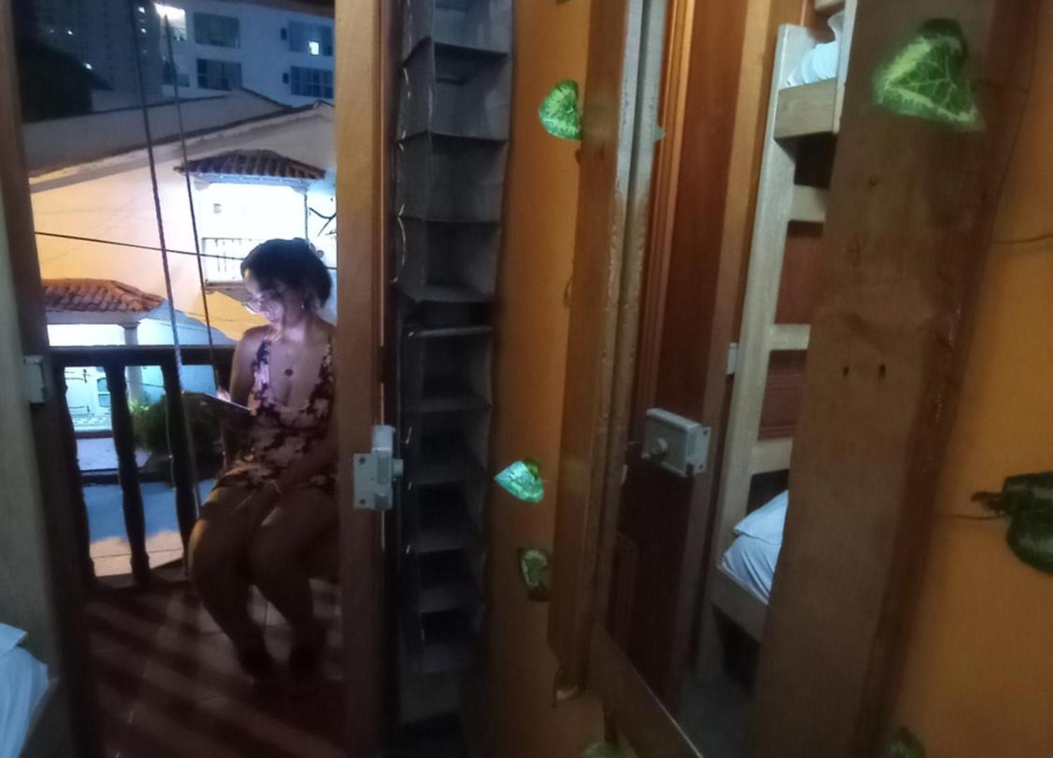 Pensión Mini Económica Con Balcón Muelle Cruceros Cartagena