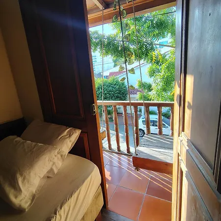 Mini Economica Con Balcon