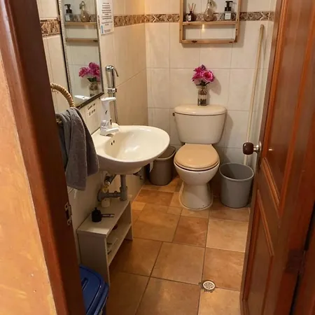 Mini Room Economica Con Balcon Cerca De Muelle Cruceros Cartagena
